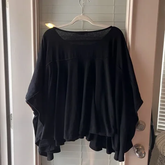 Savannah Jane Women’s Top 1X / 2X Embroidered Cropped Oversized - Picture 3 of 6